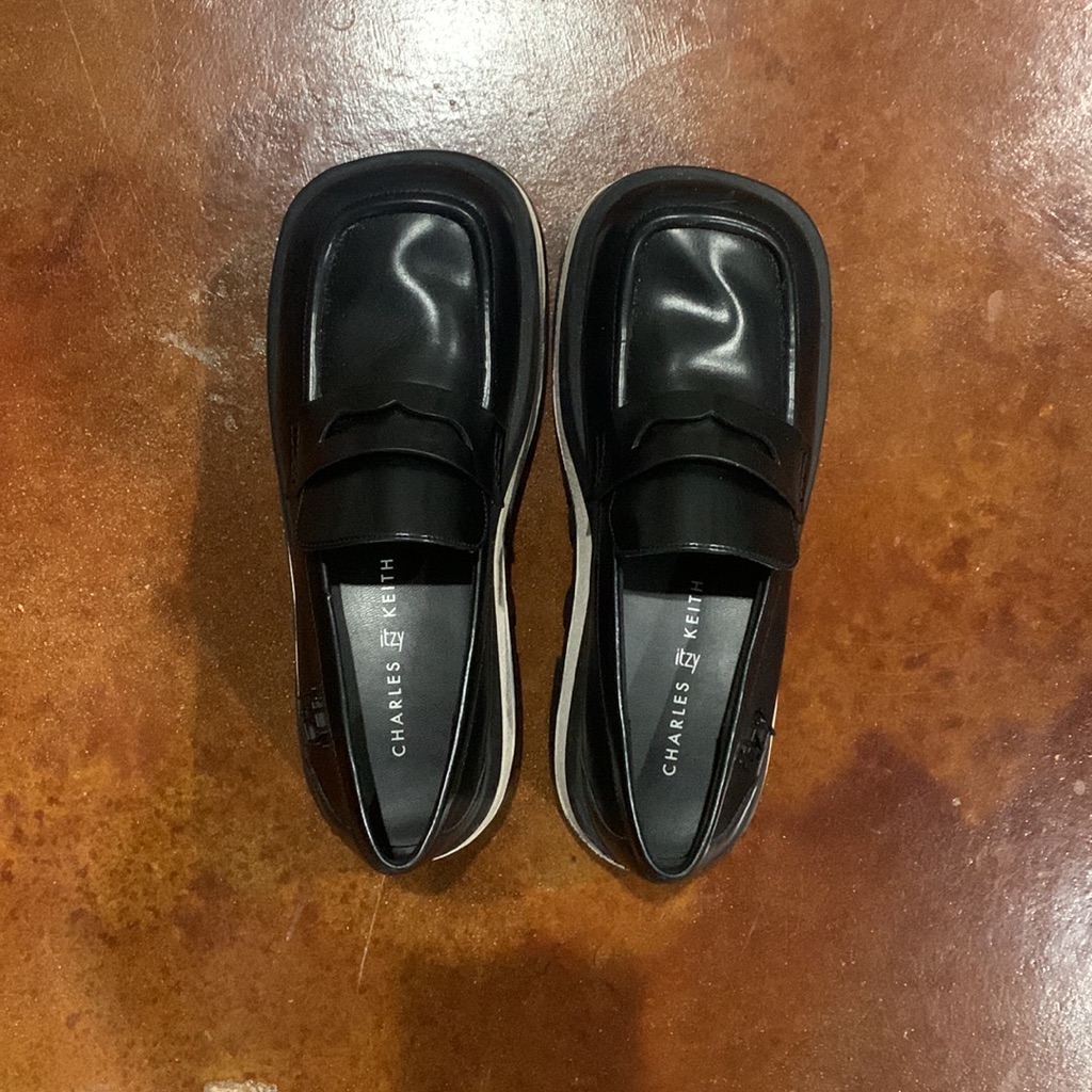 Itzy X Charles & Keith - Rainier Chunky Platform Penny Loafers